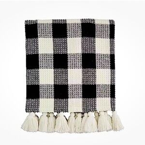 Mud Pie Home Black & White Large Tassel Buffalo Plaid Throw Blanket 70” x 50”